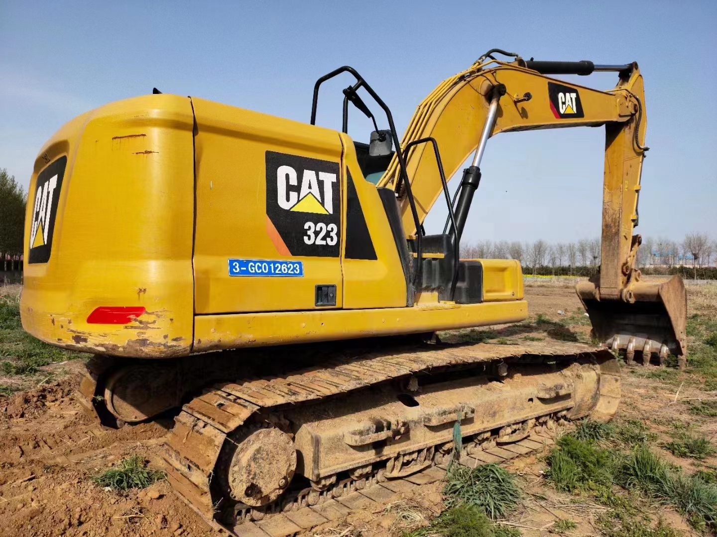 Máy đào bánh xích CAT320 323 đã qua sử dụng 